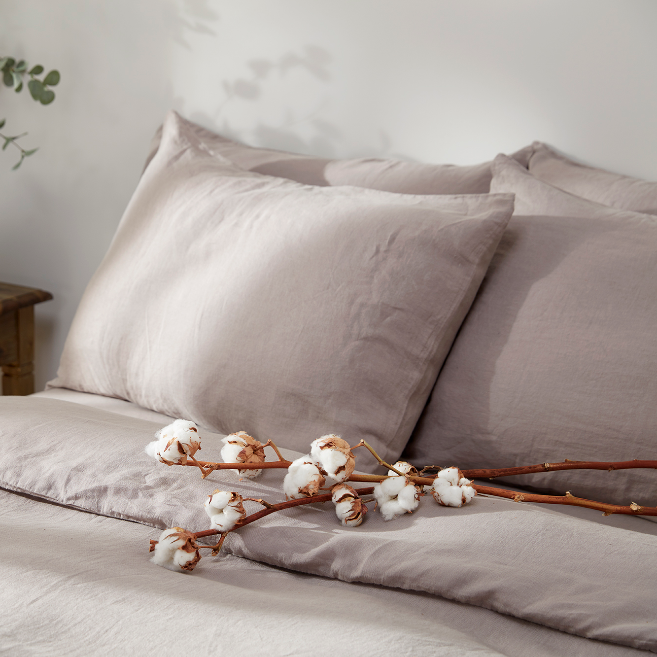 Linen on sale bedding uk